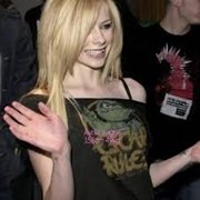 avril lavigne height