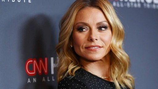 kelly ripa height