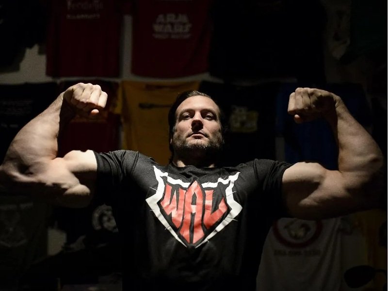 Devon Larratt Height – A Deep and Detailed Look at the Man, His Stature, and His Life devon larratt height
