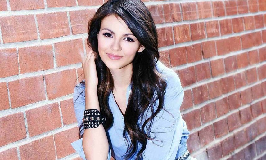 victoria justice height