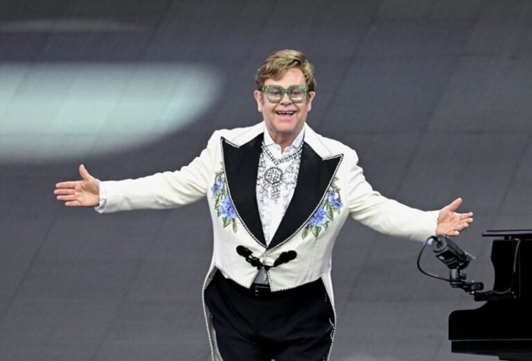 Elton John Height: Full Biography, Career, Personal Life, and the Truth About His Real Height