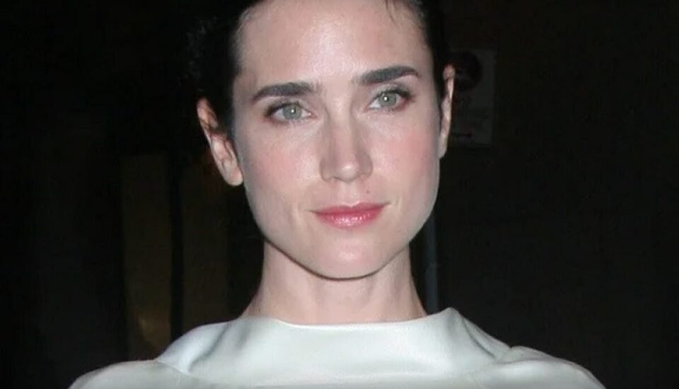 jennifer connelly height