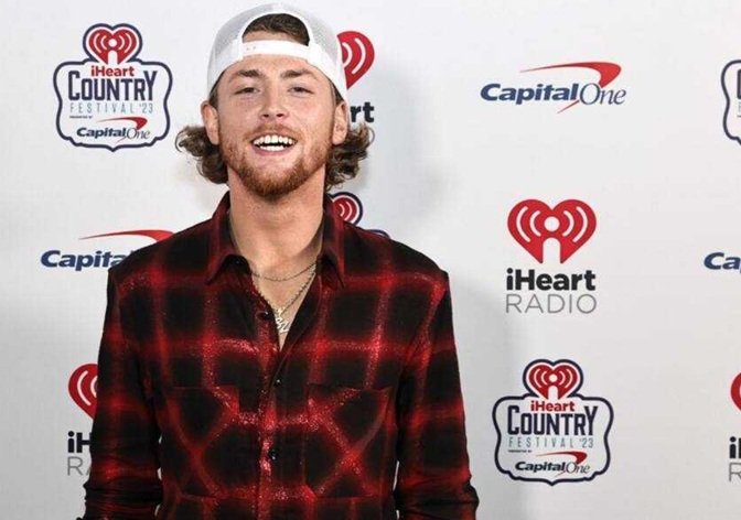 bailey zimmerman height