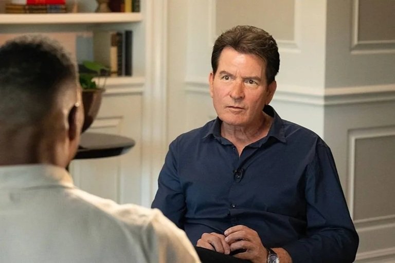 charlie sheen height