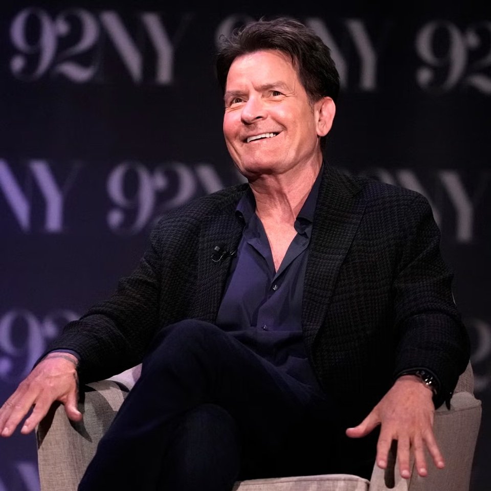 charlie sheen height