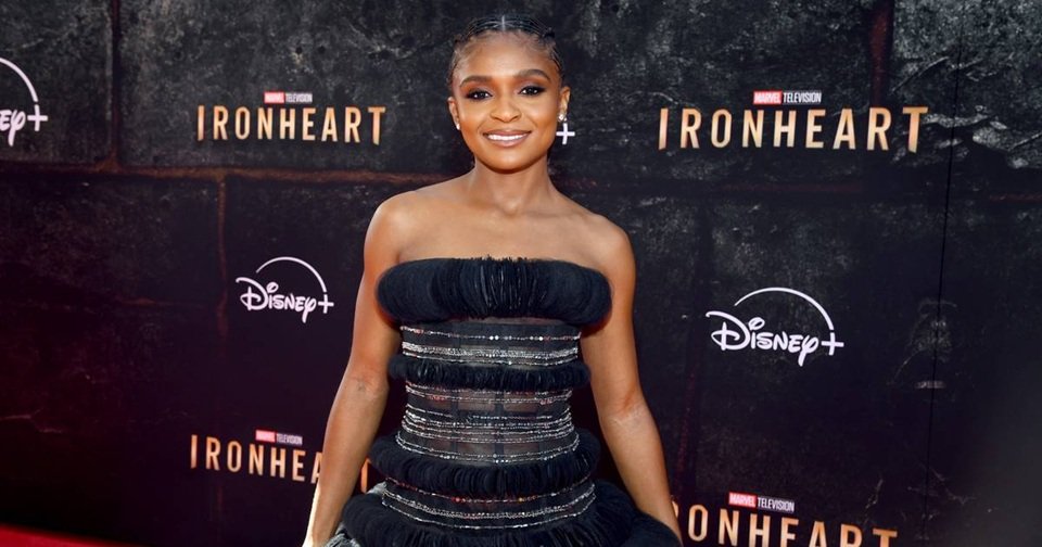 dominique thorne height