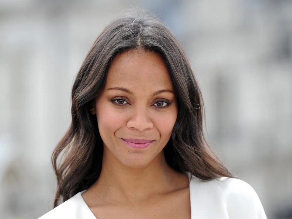 zoe saldana height