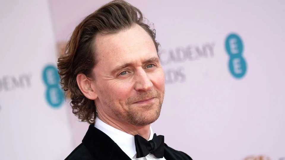 Tom Hiddleston Height: Complete Biography, Physical Stats, Career, and Personal Life tom hiddleston height