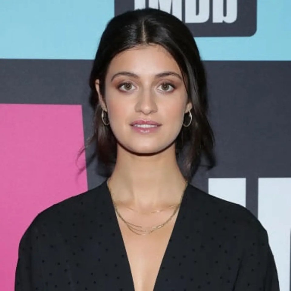 anya chalotra height