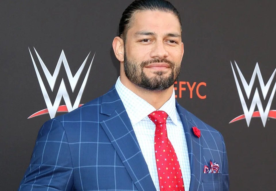 roman reigns height
